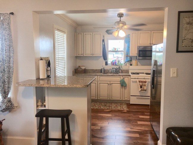 Kitchen - 402 Jack St