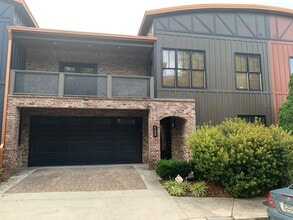 Building Photo - 118 Ruth Dr