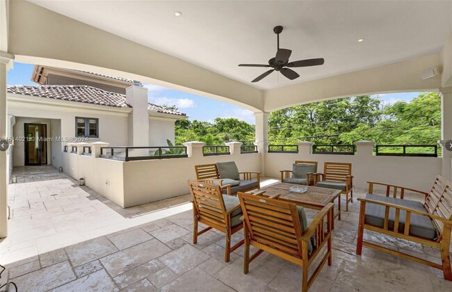 Foto del edificio - 2715 Cordova Street, Coral Gables, FL 3313...
