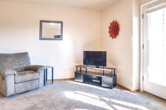 Building Photo - 19 E King St