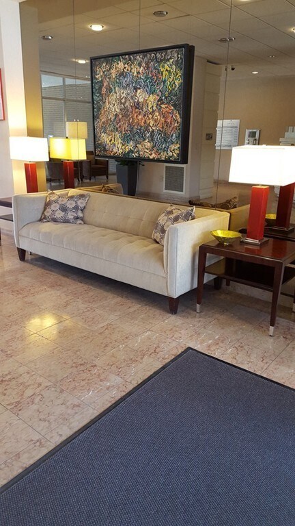 Foto del edificio - 99 Pond Ave