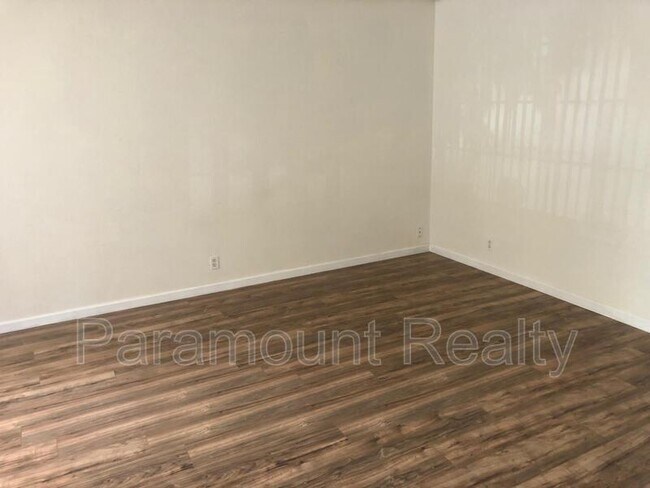 Foto del edificio - 3617 Lisbon Dr