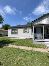 Building Photo - 2206 NW 19th St