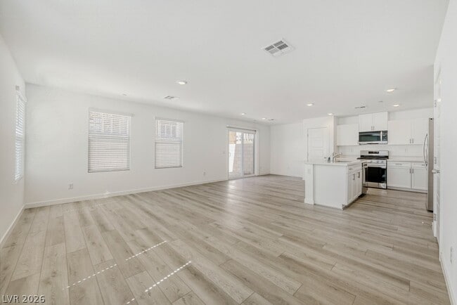 Building Photo - 773 Fallen Phoenix St