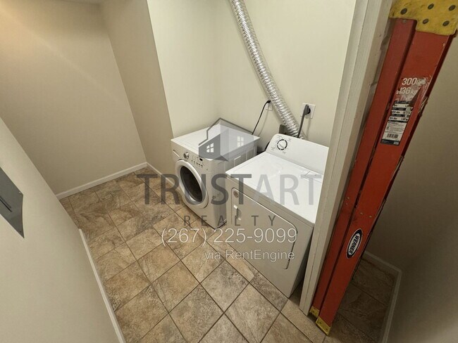 Photo - 1609 West Diamond Street Apartment