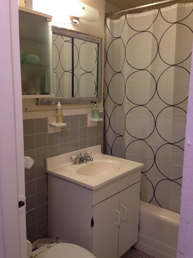Bathroom - 4142 73rd St