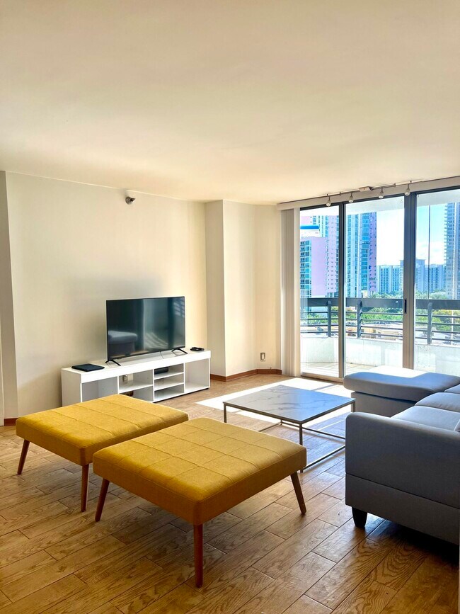 Foto del edificio - 3400 NE 192 St