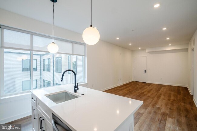 Foto del edificio - 5904 Germantown Ave