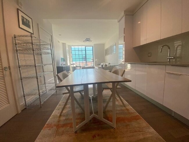 Building Photo - One of the Newest and Most Desirable Locations On the Wharf! Fully Furnished 1 Bed at the VIO! Av...