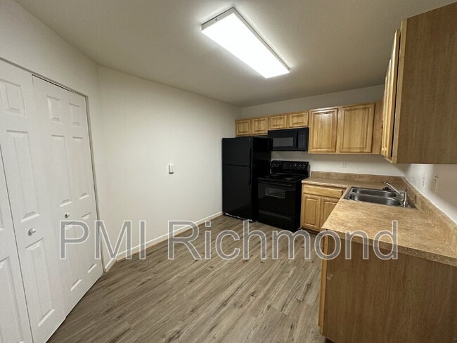 Building Photo - 3517 Briel St