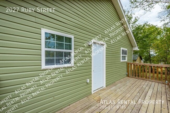 Foto del edificio - 2027 Ruby St