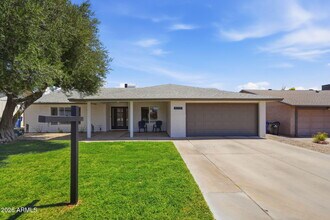 Building Photo - 4234 E Winnetka Dr
