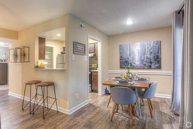 Foto del edificio - Comfort Meets Style | Ask About Move-In Sp...
