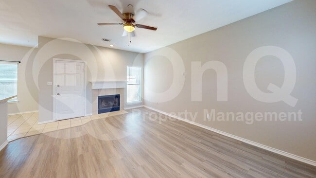 Building Photo - 3263 Wexford Dr