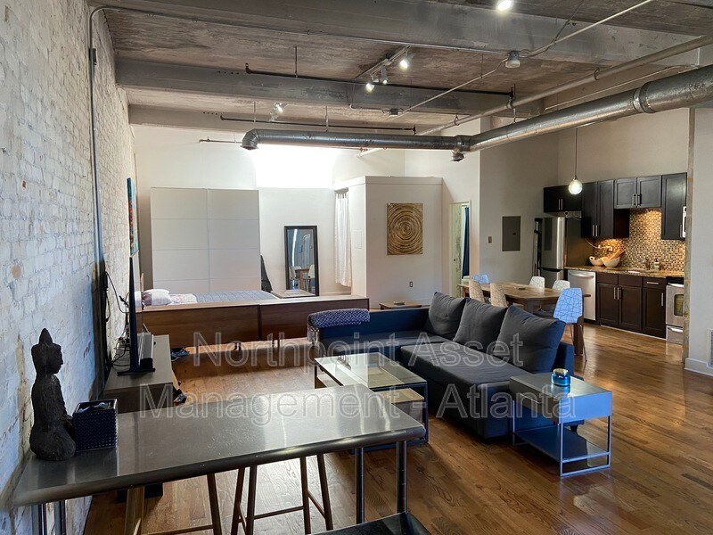 Foto principal - 659 Auburn Ave NE