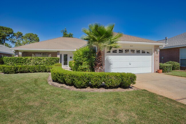 Building Photo - 243 Bay Tree Dr