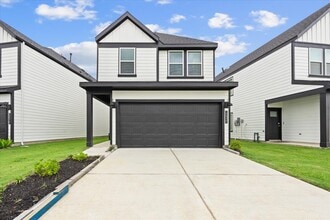 Building Photo - 12321 Churchill downs Dr