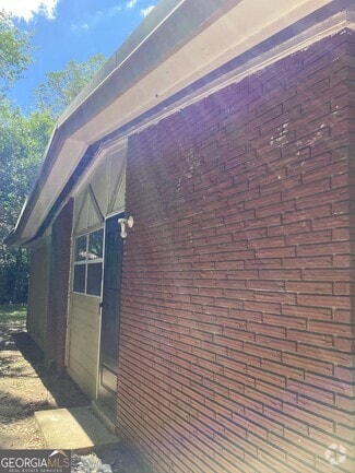 Building Photo - 2012 Skylane Dr