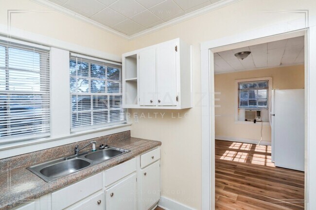 Foto del edificio - Charming & Low-Maintenance Home