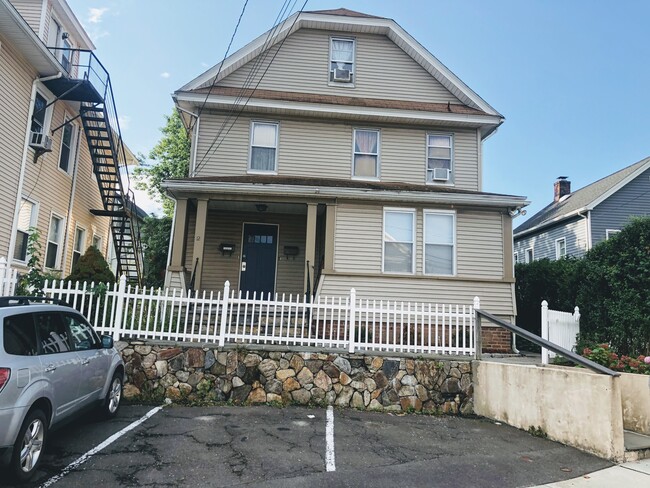 Building Photo - 12 Burritt Ave