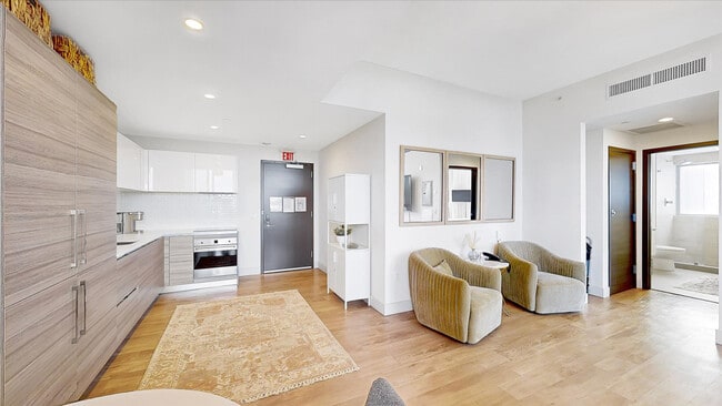 Foto del edificio - 777 N Ocean Dr