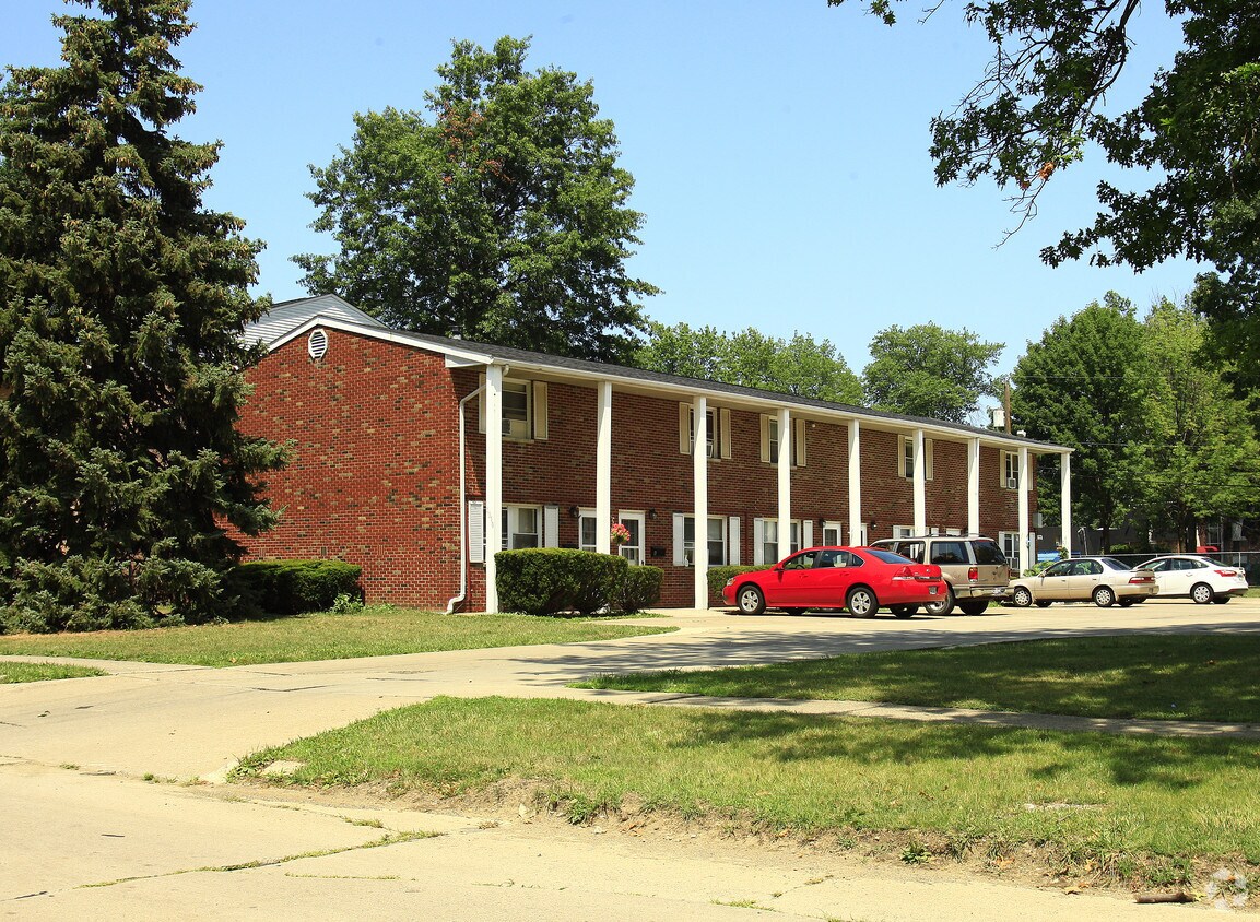Primary Photo - 1010-1014 Kingsway Dr