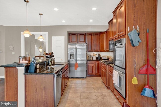 Foto del edificio - 2460 Eastbourne Dr