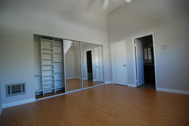 Building Photo - 4125 Inglewood Blvd
