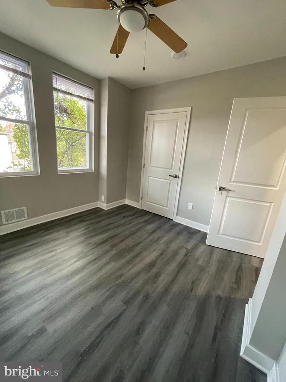 Foto del edificio - 2046 N 20th St