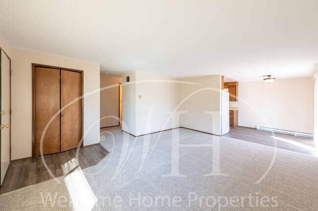 Foto del edificio - Updated 2 Bedroom Home in Quiet Neighborhood