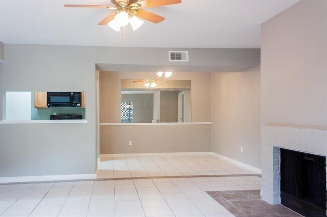 Building Photo - 12611 Ashford Meadow Dr