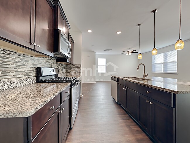 Building Photo - 509 Wayton Cir