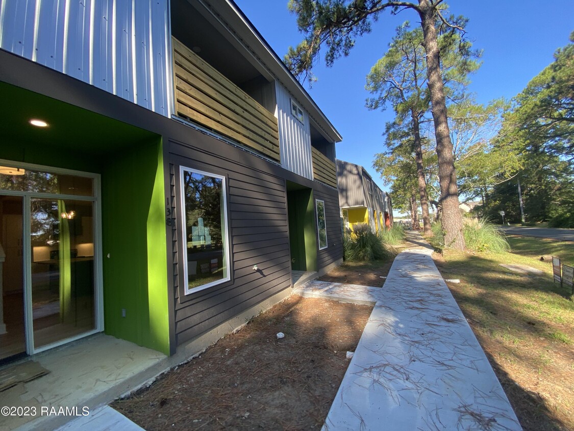 138 Greentree Dr, Lafayette, LA 70508 Townhome Rentals in Lafayette