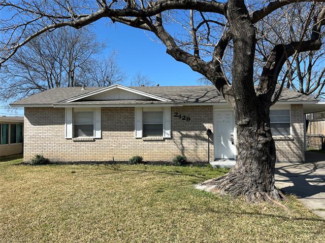 Foto del edificio - 2429 Narobi Pl