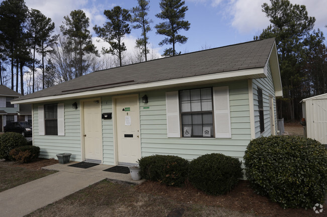 Foto del edificio - Williamston Townhouses