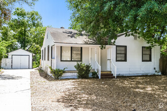 Building Photo - 760 Gardenia Ln