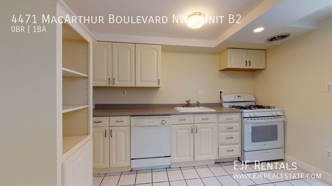 Foto del edificio - MacArthur Blvd Studio Apartment W/Off Stre...