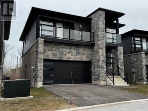 Building Photo - 141 Rosie St