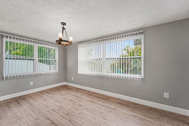 Building Photo - 3528 Rock Royal Dr