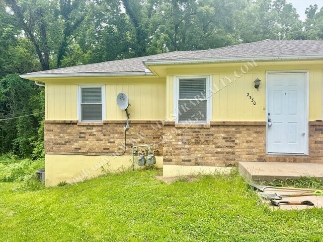Building Photo - Beautiful 2 Bedroom Home in KCK-Available NOW!