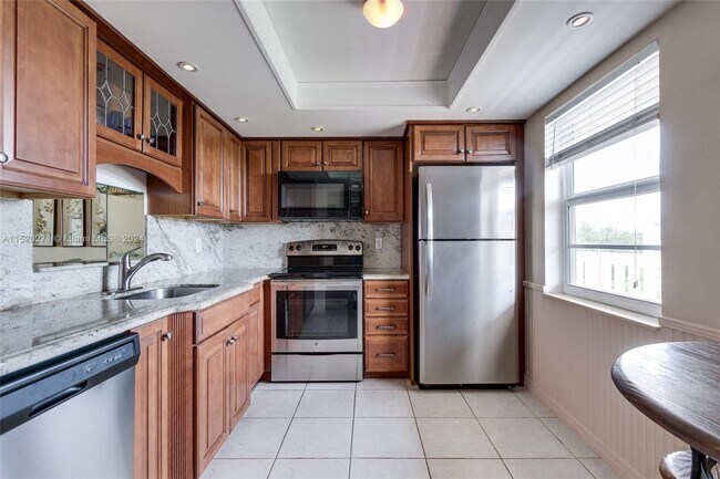 Foto del edificio - 121 SE 3rd Ave