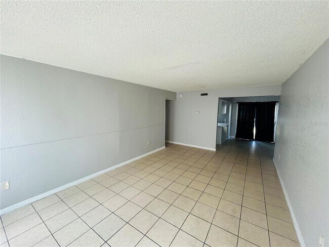 Foto del edificio - 2763 L B McLeod Rd