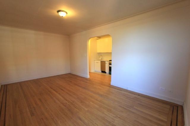 Foto del edificio - 1 bedroom in ELMHURST NY 11373