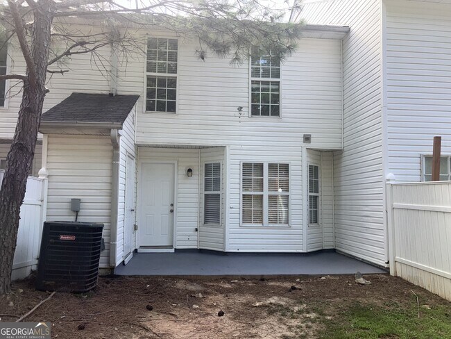 Building Photo - 7700 Bernardo Dr