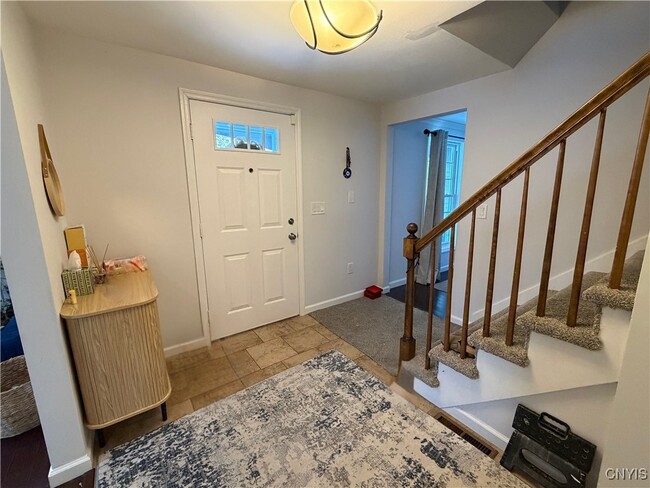 Foto del edificio - 7667 Charlemont Dr