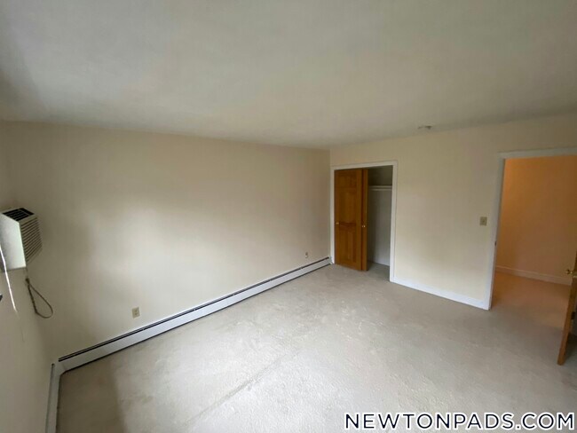 Building Photo - 278 Grove St