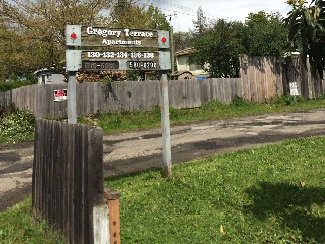 Signage - 132 SE Gregory Dr