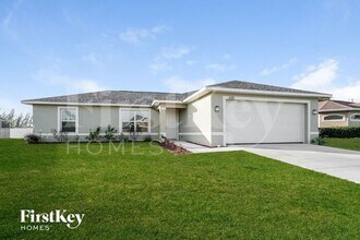 Building Photo - 630 SW 25th Terrace