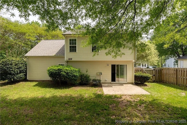 Building Photo - Room in House on Feldspar Way