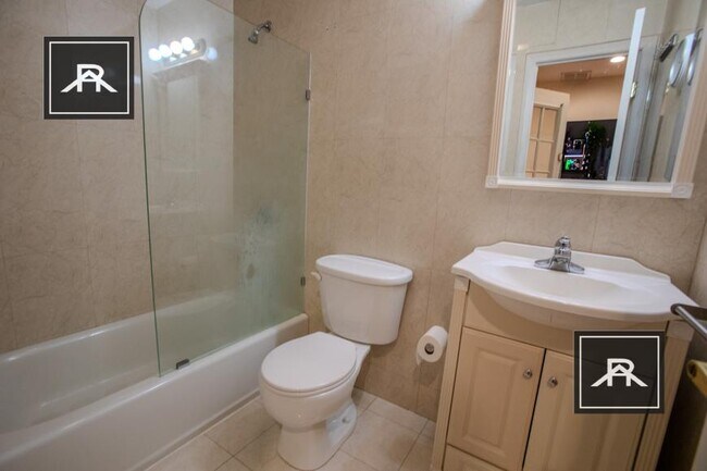 Foto del edificio - 3 bedroom in Brookline MA 02446